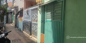 Nhà riêng: 4,5tr/Th: Nhà cho thuê  hẻm 692 Đoàn Văn Bơ Phường 16, Quận 4