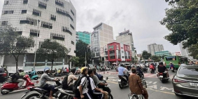 Nhà phố: Cho thuê tòa nhà Góc 3MT 92 Nguyễn Thái Học, P.Cầu Ông Lãnh, Quận 1