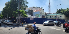 Nhà phố: Cho thuê đất GÓC 2MT số 371A Nguyễn Trãi, P.Nguyễn Cư Trinh, Quận 1