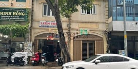 Nhà phố: Cho thuê nhà 13-15 Phó Đức Chính, P.NTB, Q.1, Dt: 8 x 25, trệt 1 lầu.