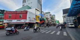 Nhà phố: Cho thuê nhà GÓC 2MT số 92 đường Phạm Đình Hổ, Phường 2, Quận 6, Hồ Ch