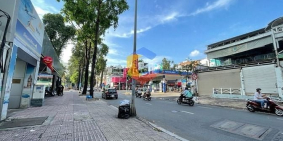 Nhà phố: Cho thuê nhà mặt tiền số 244 đường Pasteur, 20x45m, trệt Lửng