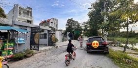 Nhà riêng: Nhà thạnh xuân 43 quận 12 DT 5x28m sân ôtô Có 3pn Giá: 12tr tháng