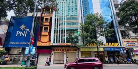 Nhà phố: Cho thuê tòa nhà 9-9Bis An Dương Vương, Phường An Đông, Hồ Chí Minh