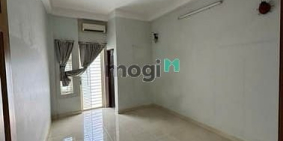 Nhà riêng: Cho thuê nhà hẻm xe hơi đường Hoàng Hoa Thám, Quận Bình Thạnh.