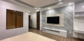 Nhà riêng: Cho thuê nhà nguyên căn đường Hai Bà Trưng, P.8, Quận 3