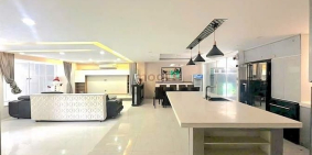 Nhà riêng: Cho thuê nhà nguyên căn 285A Đường CMT8 , Q10