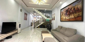 Nhà riêng: Cho thuê nhà ngay sát bên Cư xá Bắc Hải - ngã tư Tô Hiến Thành Quận 1