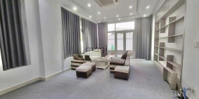 Nhà riêng: Cho thuê nhà mới  trống suốt hẻm xe tải tô hiến thành, Quận 10