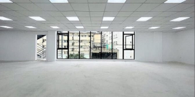 Nhà phố: Tòa Nhà mới 90% cho thuê mặt tiền ngã tư  Âu Cơ  Lạc Long Quân Tân Bìn