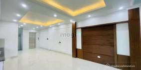 Nhà phố: Cho thuê nhà lô góc thang máy ô tô ngõ 68 Cầu giấy