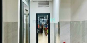 Nhà phố: Cho thuê nhà mặt tiền Bạch Đằng đoạn đẹp, 4,5x26m, 5 tầng, 70 triệu/th