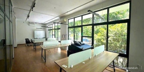 Nhà phố: Hiếm cho thuê nhà Phan Xích Long,Phú Nhuận . Ngang 6m,có thang máy