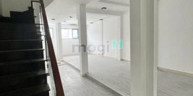 Nhà phố: Cho thuê nhà mặt tiền ngang 6m - Phan Đăng Lưu, BT - Cầu thang cuối