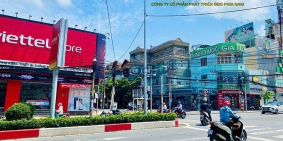 Nhà phố: Cho THUÊ nhà nguyên căn 1T3L GIÁ RẺ mặt tiền đường Đồng Khởi, BH