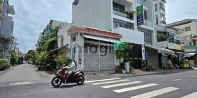 Nhà phố: Cho thuê nhà GÓC 2MT Nguyễn Xuân Khoát- Tân Phú.DT 5x9- trệt+ Gác