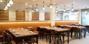 Nhà phố: Cho thuê mặt tiền kinh doanh trung tâm Quận 3 - Diện tích 5x19