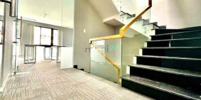 Nhà phố: Cho thuê siêu phẩm kính sang trọng- tuyến đường thương hiệu