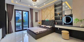 Nhà phố: Cho thuê nhà hẻm nguyên căn 7A Thành tHÁI