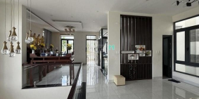 Nhà phố: Cho thuê nguyên căn Mặt Tiền Cửu Long, P15, Q10 CXBH.