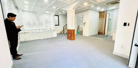 Nhà phố: Cho thuê góc 2 mặt tiền 01 đường số 5 Hà Đô Centrosa - có thang máy !