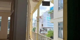 Nhà phố:  Mặt tiền kinh doanh Trần Đình Xu, Phường Cô Giang, Quận 1.