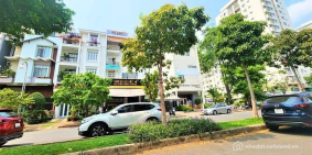 Nhà phố: Cho thuê Nhà phố kinh doanh 4 lầu, mặt tiền đường Phạm Thái Bường, Q.7