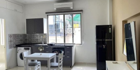 Căn hộ chung cư: Căn hộ studio cửa sổ lớn thoáng mát gần chợ Tân Định Quận 1