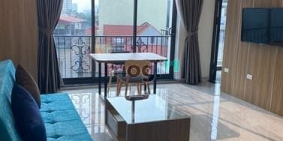 Căn hộ chung cư: Căn hộ 1k1n ban công, sân thượng view hồ full nội thất Lạc Long