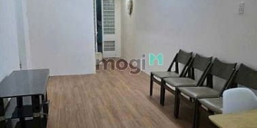 Căn hộ chung cư: Căn hộ 40m2,1P ngủ, wc , C/c Bàu Cát, p10, TB,5tr/th. Thang bộ
