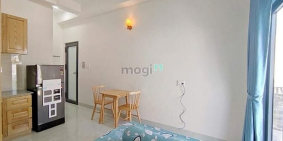 Căn hộ chung cư: Cho thuê căn hộ studio, có ban công gần chợ Bà Chiểu và các trư