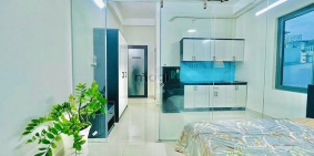 Căn hộ chung cư: 1 Phòng Ngủ Vách Kính Cao Cấp Bancol - Thang Máy Chợ Bà Chiể