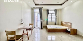 Nhà hàng - Khách sạn: Căn Hộ Ban Công Full Nội Thất Gần Ngã 4 Hàng Xanh 