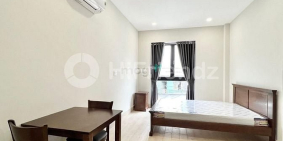 Nhà hàng - Khách sạn: Phòng Ban Công Full Nội Thất Ngay Khu Sầm Uất D2-Bình Thạ