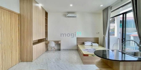 Nhà hàng - Khách sạn: Studio Mini Cao Cấp Full Nội Thất Ngay Cộng Hoà E.Town - S