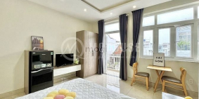 Nhà hàng - Khách sạn: Căn hộ 30m2 studio full nt mặt tiền Trần Nhật Duật - Q1