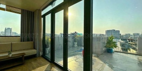 Nhà hàng - Khách sạn: Căn hộ 70m2 1pn penthouse Hai Bà Trưng Q3