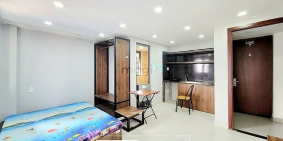 Nhà hàng - Khách sạn: Studio ban công sát bên Bình Thạnh