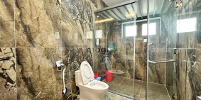 Nhà hàng - Khách sạn:  Căn Hộ Xịn Xò Ngay Trung Tâm Thủ Đức - Có Ban Công, Nội 