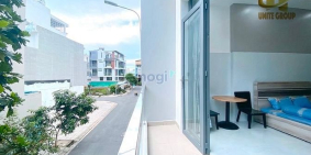 Nhà hàng - Khách sạn: Căn hộ bancon cửa sổ thoáng full nội thất ngay KDC Bông sa