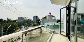 Nhà hàng - Khách sạn:  Khách PASS 1 phòng ban công mới ngay Công viên Làng Hoa 