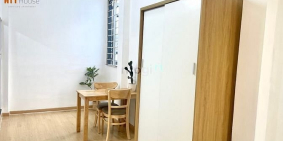 Nhà hàng - Khách sạn: 1 Phòng Ngủ Full Nội Thất Ban Công Ngay Quang Trung , Gò V