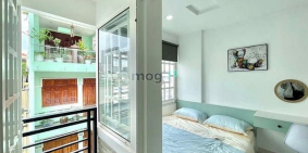 Nhà hàng - Khách sạn: Căn hộ có ban công full nội thất gần chợ Bà Chiểu Quận Bì