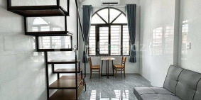 Nhà hàng - Khách sạn: Duplex gác cao 2m cửa sổ ánh sáng tự nhiên đầy đủ nội thất