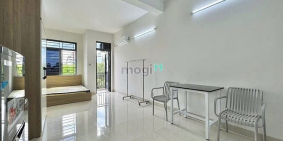 Nhà hàng - Khách sạn: Studio Ban Công Full Nội Thất Ngay Hòa Bình