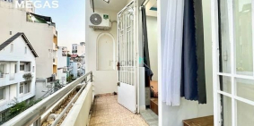 Nhà hàng - Khách sạn: Cho thuê 2PN, 1PK BANCONG _55m2, full nội thất gần Vòng xo