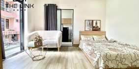 Nhà hàng - Khách sạn: 1PN ban công, máy giặt riêng, Ung Văn Khiêm ngay sát Ngoại