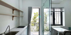 Nhà hàng - Khách sạn: Có Sẳn 1PN Full Nội Thất Cao Cấp Ngay Khuông Việt