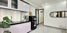 Nhà hàng - Khách sạn: Căn hộ 1PN máy giặt riêng ban công lớn gần ngã tư Hàng Xan