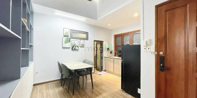 Nhà hàng - Khách sạn: Căn hộ 1PN full nội thất gỗ máy giặt riêng gần cầu Công Lý